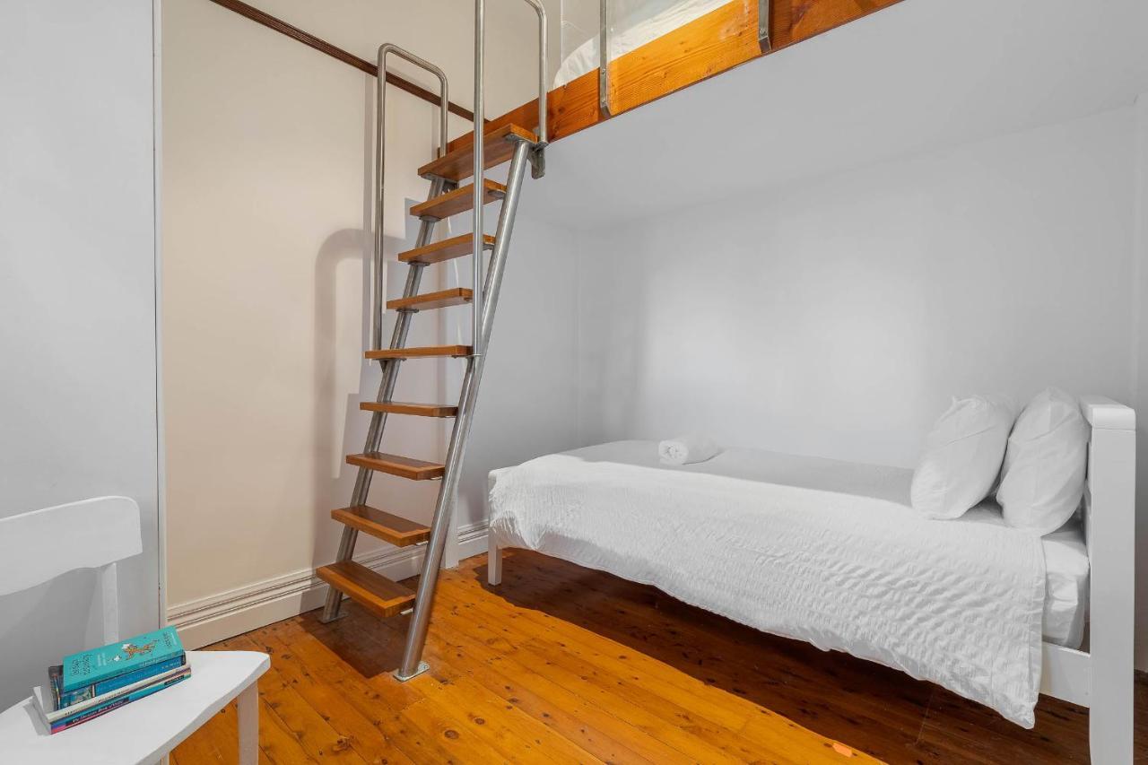 Charming 3 Bedroom Artist House In Mosman Holiday home Sydney